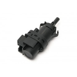 ÎNTRERUPĂTOR STOP MAZDA 3 1.6 CD 2008-2013/ MAZDA 2 1.4 CD 2008-2015 30773935