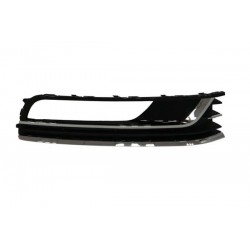 GRILĂ DE PROTECȚIE FAȚĂ DREAPTA VW PASSAT 11- 3AA854662B