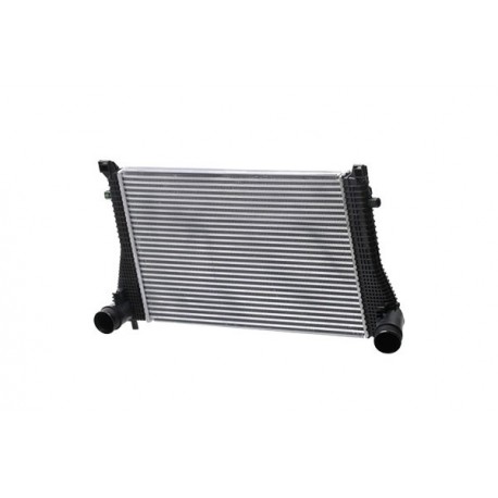 RADIATOR DE ÎNCĂRCARE A AERULUI AUDI A3 13- VW GOLF 13- SEAT LEON 13- 2.0 BENZ. 5Q0145803L