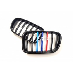 BMW X3 F25 2010.11-2014.03 Grilă față negru lucios (set de 2 ornamente în 3 culori) tuning dreapta/stânga