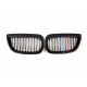 BMW 1 E87/E81/E82 2004- Grila frontală negru lucios (set de 2 piese cu ornamente în 3 culori)tuning dreapta/stânga