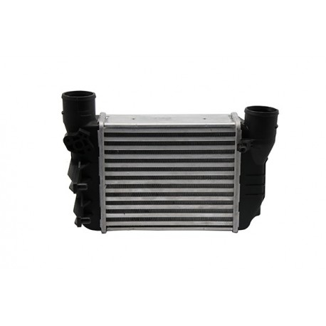 RADIATOR DE ÎNCĂRCARE A AERULUI AUDI A4 01-09,SEAT EXEO 09-14 1.8T 8E0145805N